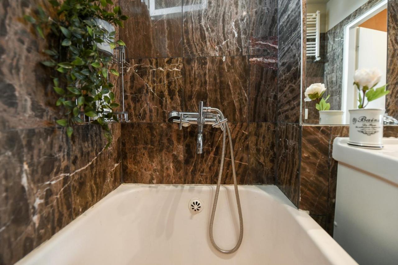 Apartamento Spectacular Views & Modern Comfort: Your Dream Duplex In Central Bucarest Exterior foto