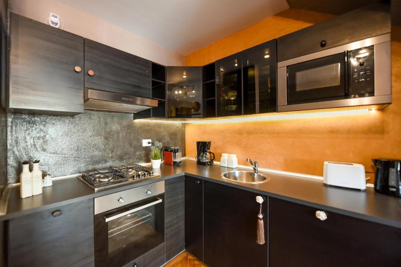 Apartamento Spectacular Views & Modern Comfort: Your Dream Duplex In Central Bucarest Exterior foto