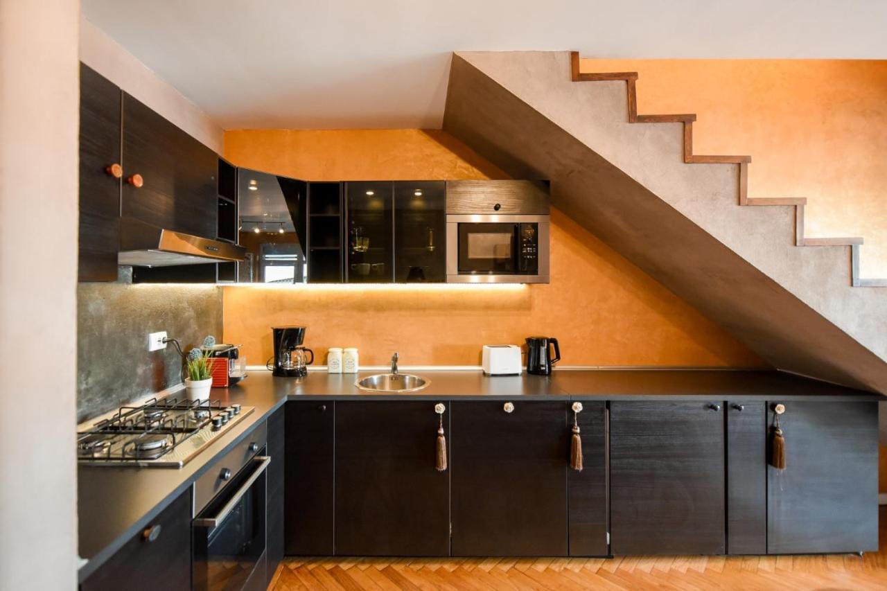 Apartamento Spectacular Views & Modern Comfort: Your Dream Duplex In Central Bucarest Exterior foto